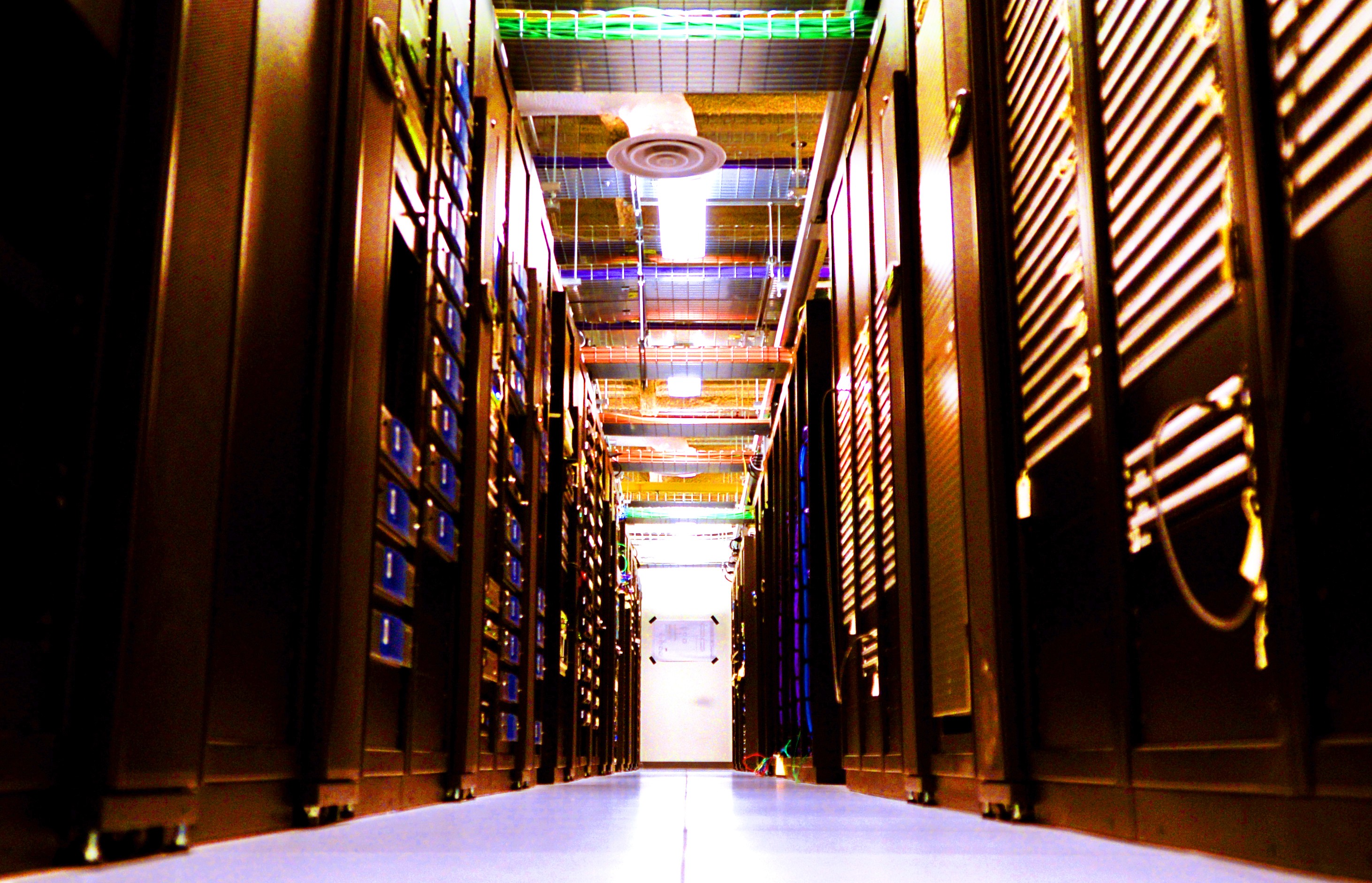 ۱۰ روند نوظهور صنعت دیتاسنتر در سال ۲۰۲۵