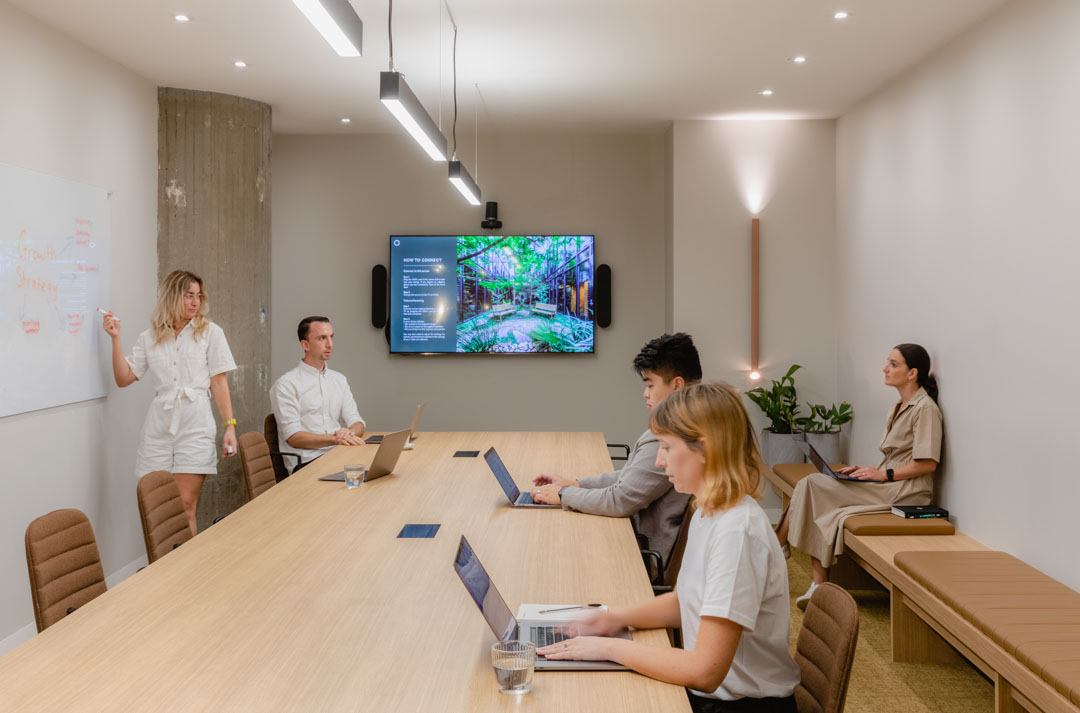 ۵ فناوری نوظهور اتاق‌های کنفرانس مدرن محیط‌های کاری و اثرات آن‌ها در آینده