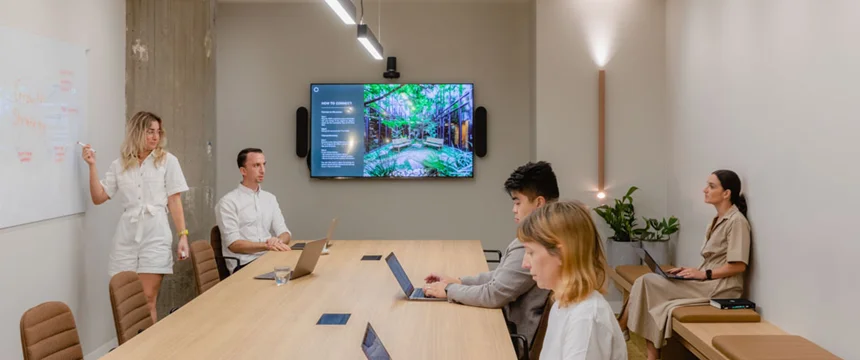 ۵ فناوری نوظهور اتاق‌های کنفرانس مدرن محیط‌های کاری و اثرات آن‌ها در آینده